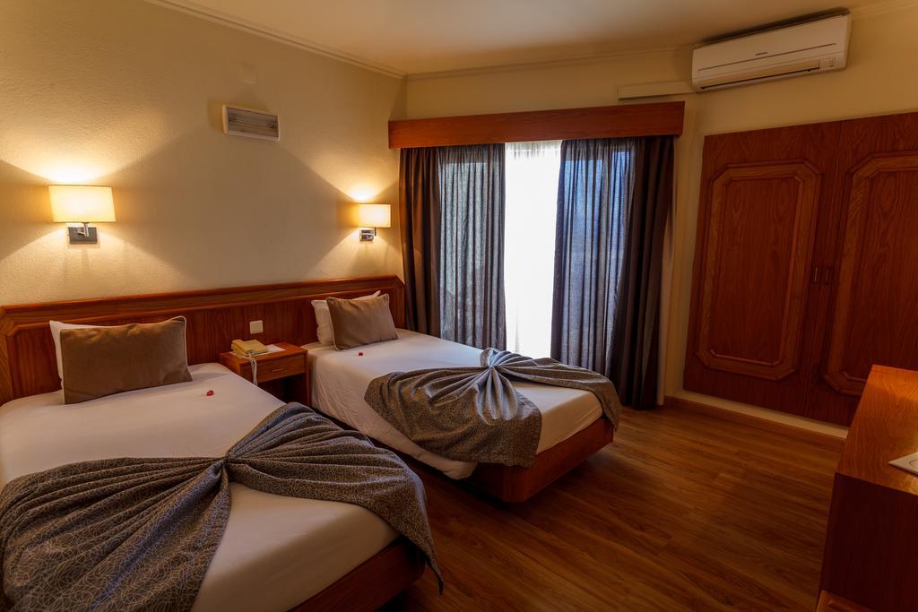 Hotel Sao Jorge Garden Velas Exterior photo